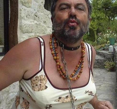 Je suis sa pute et je le dis 2